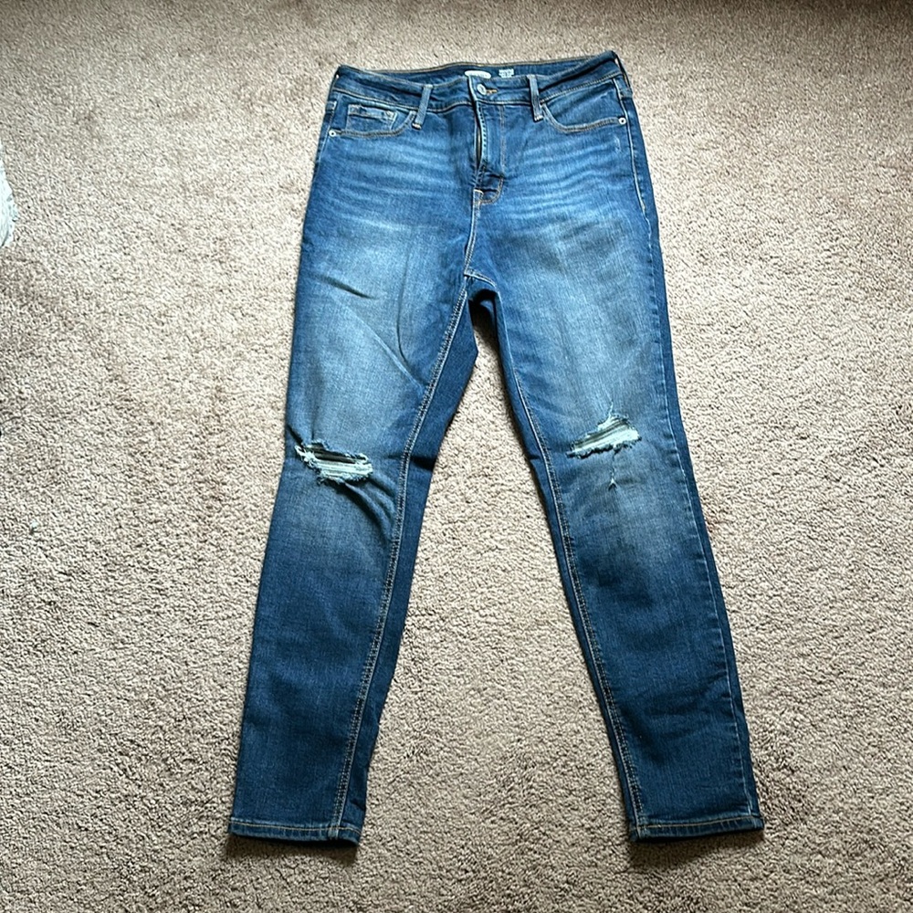 Old navy 8 short rockstar super skinny  high rise jean